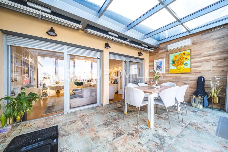 zagreb vrbani iii luksuzan penthouse prvi red do jezera - slika 18