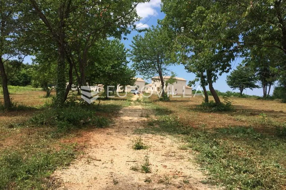 poreč, veliko građevinsko zemljište nkp 8289 m2, više građevinskih parcela pravilnog oblika - slika 4