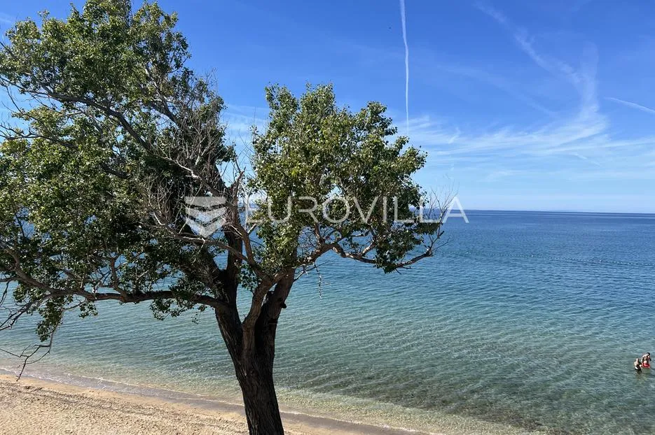 otok pag, plaža perilo, trosoban stan u luksuznoj novogradnji prvi red do mora - slika 8