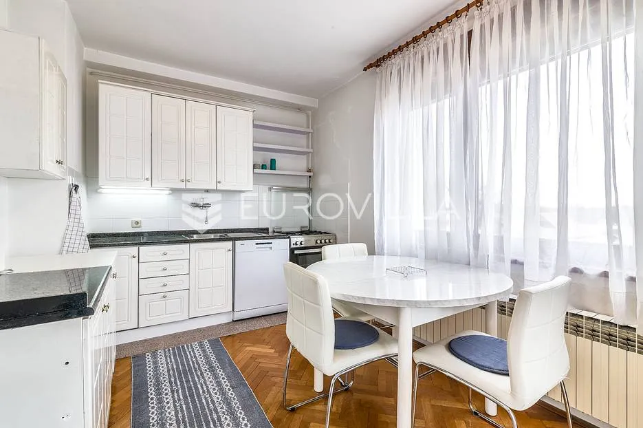 zagreb, pantovčak, vale vouka, trosoban stan 115 m² - slika 9