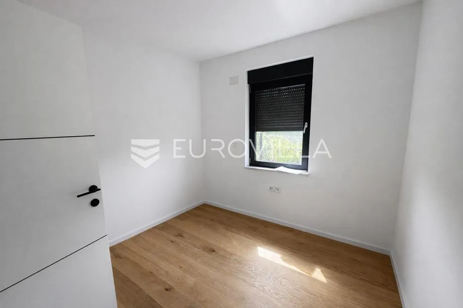 pag, jakišnica, trosoban stan s vrtom i konobom u luksuznoj novogradnji, 104,11 m² - slika 7