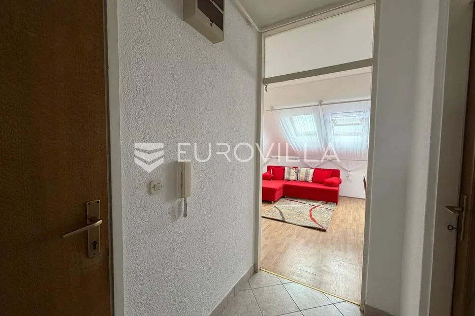 đakovo, centar, trosoban stan 61 m² sa spremištem - slika 4