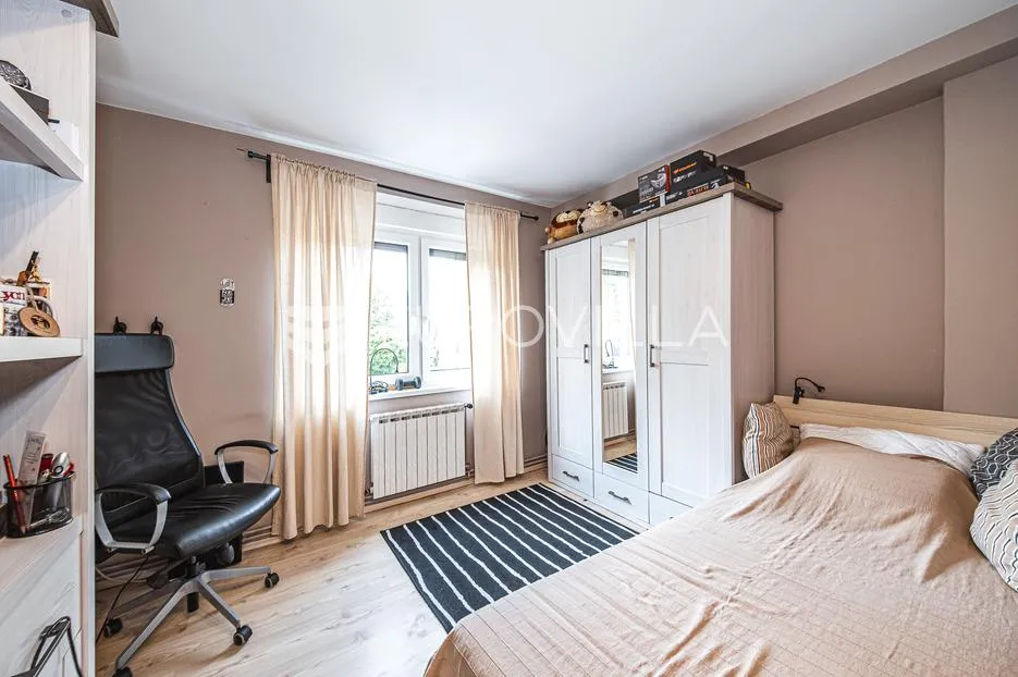 zagreb, trnsko, funkcionalan četverosoban stan 64 m² - slika 13