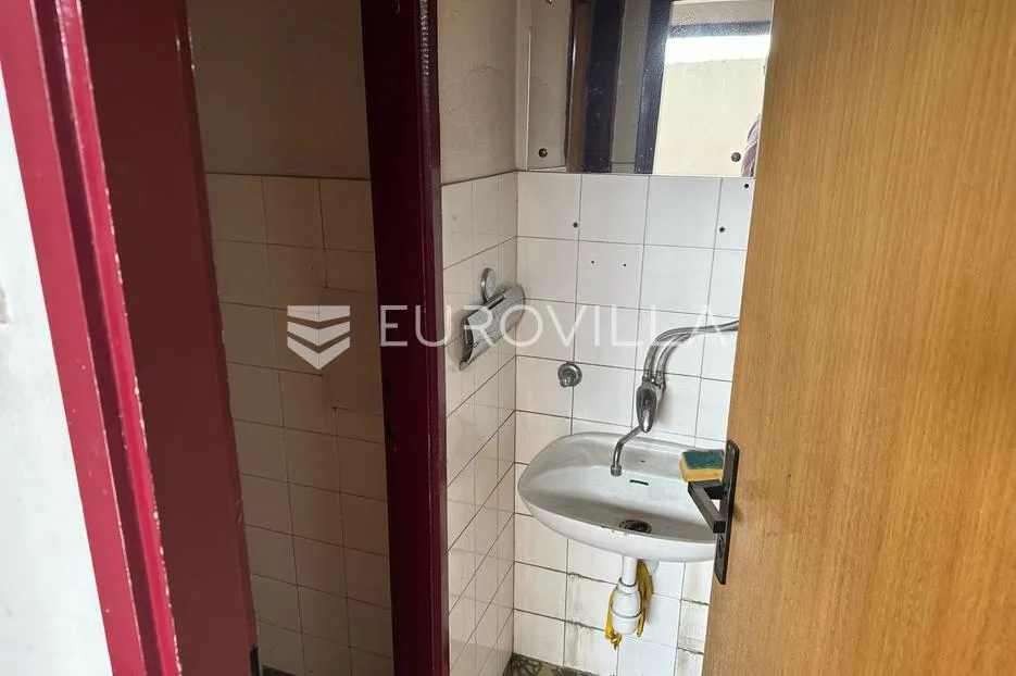 požega, matice hrvatske, atraktivan poslovni prostor 270 m² - slika 9