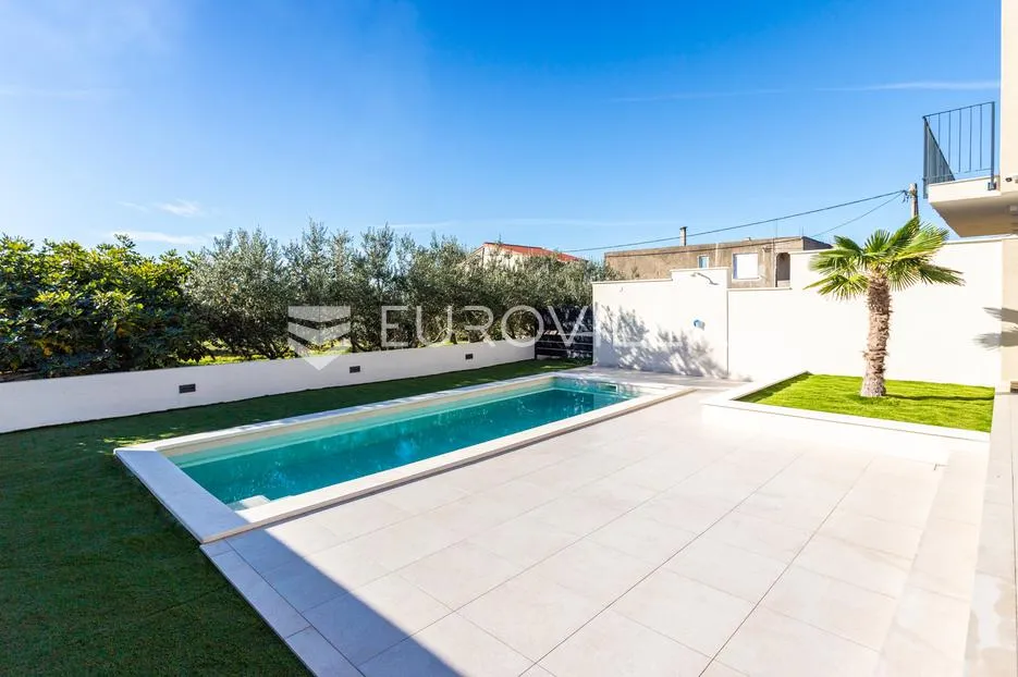 kaštel stari, moderna vila s lijepim pogledom - slika 36
