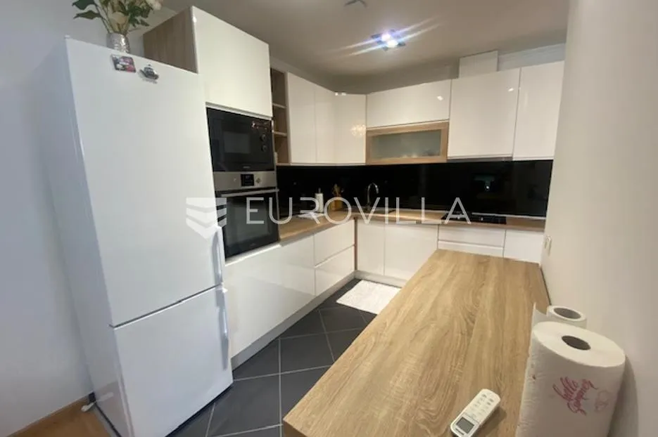 slavonski brod, centar, najam dvoetažnog stana 106,31 m² - slika 4