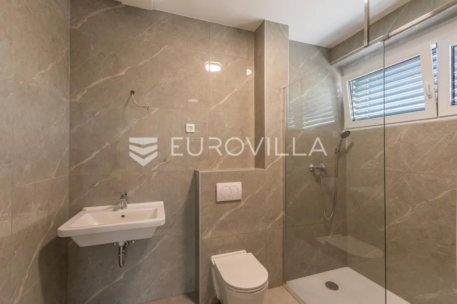 čakovec, globetka, atraktivan četverosoban stan površine 126,8 m² - slika 6