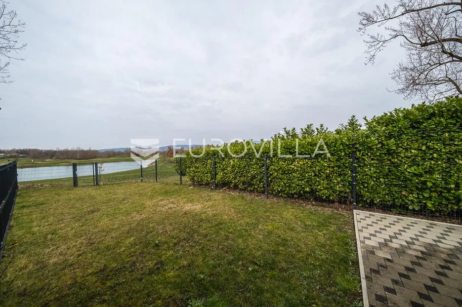novi zagreb, golf resort, moderna četverosobna kuća u nizu s vrtom, 4 parkirnih mjesta - slika 12