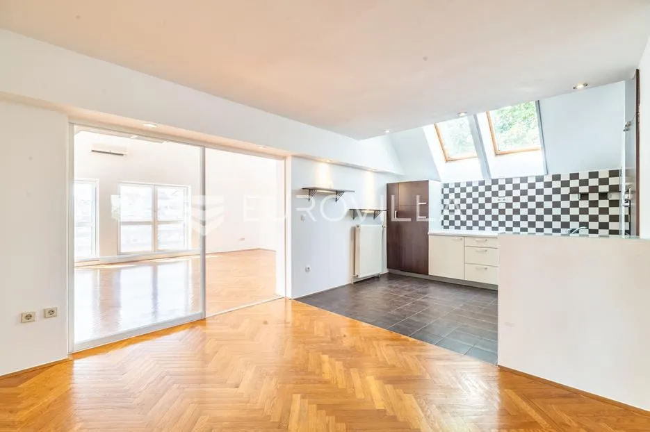 zagreb, pantovčak, pavlinovićeva, dvoetažni peterosoban stan sa balkonom, 170 m² - slika 4