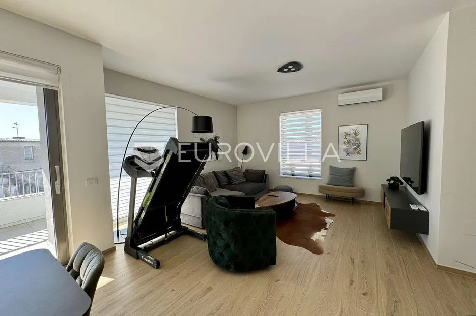 istra, pula, moderan stan u novogradnji s bazenom - slika 7