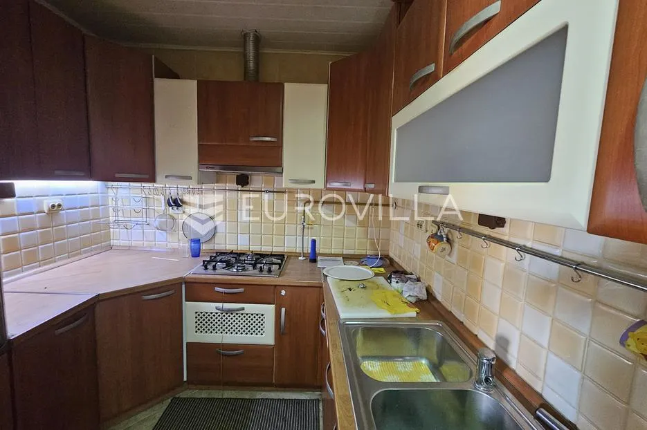 vinkovci, centar grada, trosoban stan, 70 m², 2. kat - slika 7