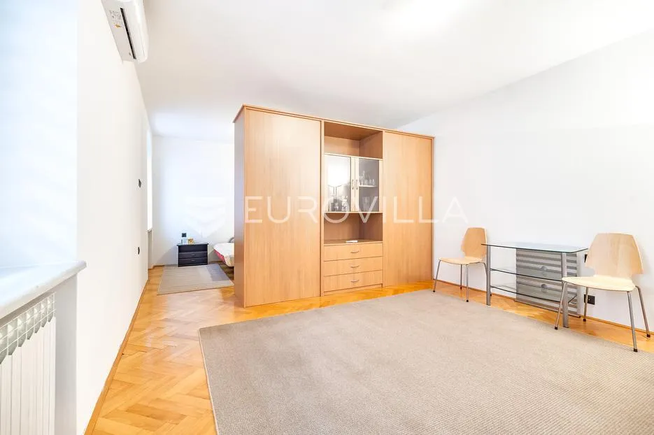 zagreb, centar, prekrasan dvosoban stan 65 m² - slika 7