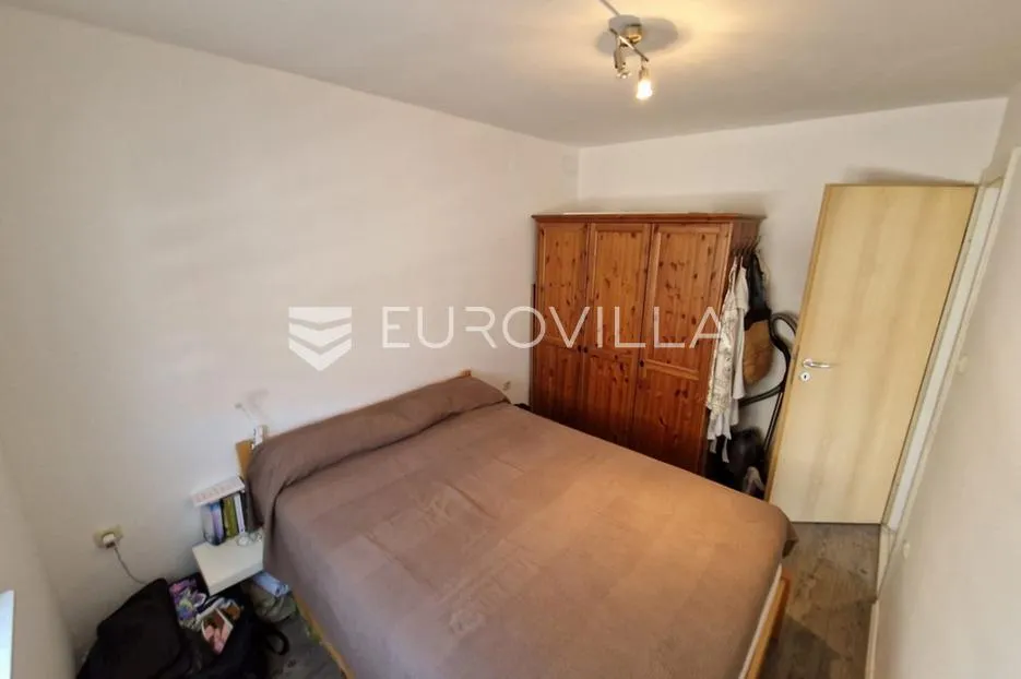 vir, apartman u prizemlju s terasom i vrtom - slika 23