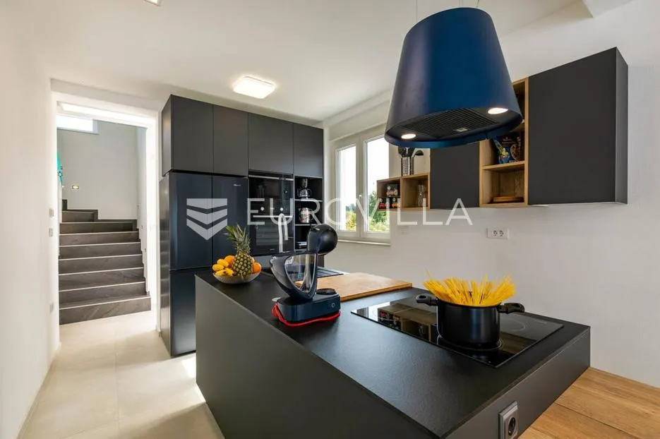 istra, savičenta, moderna vila nkp 140 m2, u slikovitoj prirodi - slika 7