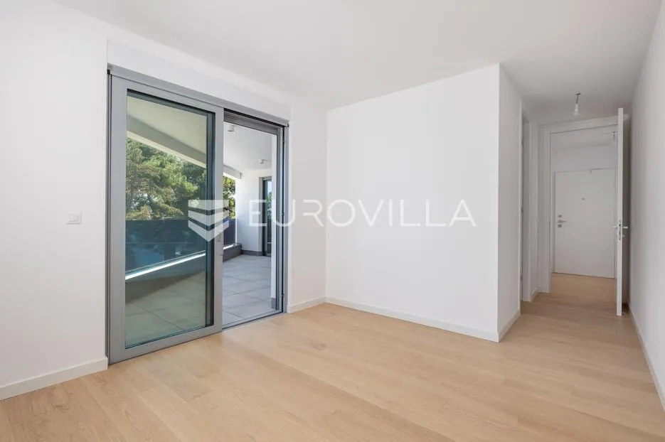 opatija, centar, atraktivan višesoban stan u novogradnji s 4 parkirna mjesta nkp 254 m2 - slika 5