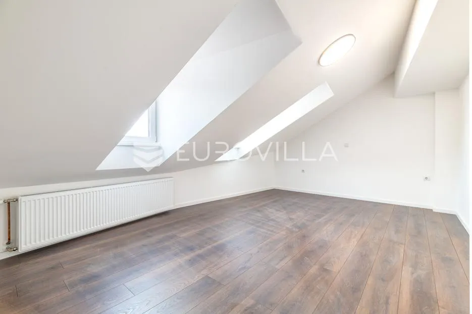 samobor, centar, trosoban stan nkp 87 m2 - slika 4