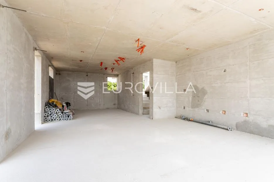 trogir, dvosoban stan površine 63.99 m² - slika 4