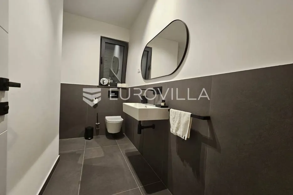 rijeka, costabella, luksuzan trosoban stan 101.39 m² - slika 8