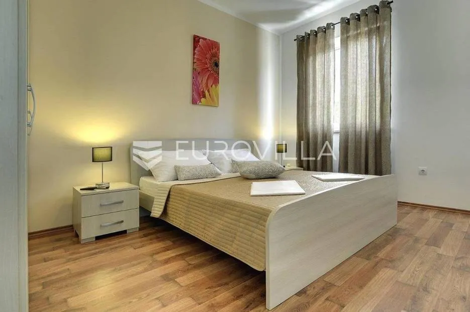 moderna villa s bazenom i teretanom na prestižnoj lokaciji u medulinu - slika 21