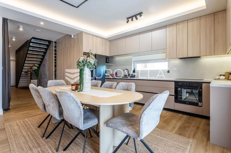 trogir, plano, moderna dizajnerska vila s bazenom - slika 3