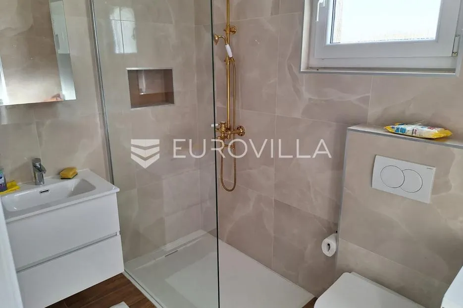 lasinja, kuća 120 m², novouređena, mirna lokacija - slika 7