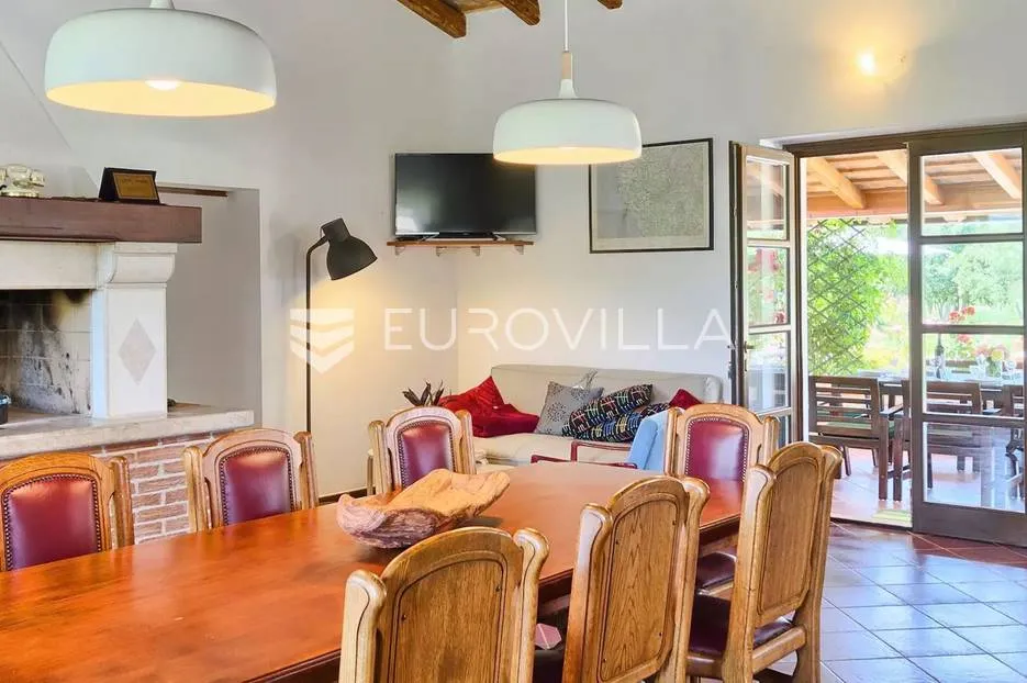 istra, bale, vila s bazenom na imanju od 30.000 m2 u osami - slika 41