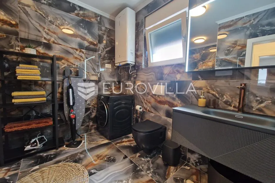 vir, moderan apartman s dvije spavaće sobe, terasom, vrtom i 2 parkirna mjesta, centar - slika 35