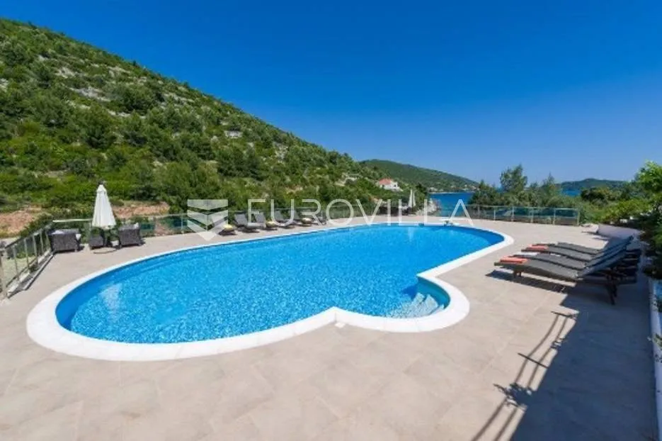 korčula, atraktivna vila prvi red do mora - slika 5