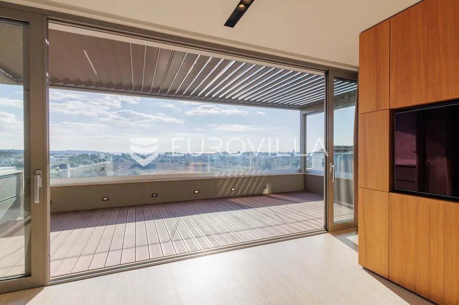 istra, novigrad, luksuzan penthouse 135 m², dvije spavaće sobe, pogled na more, parking - slika 28