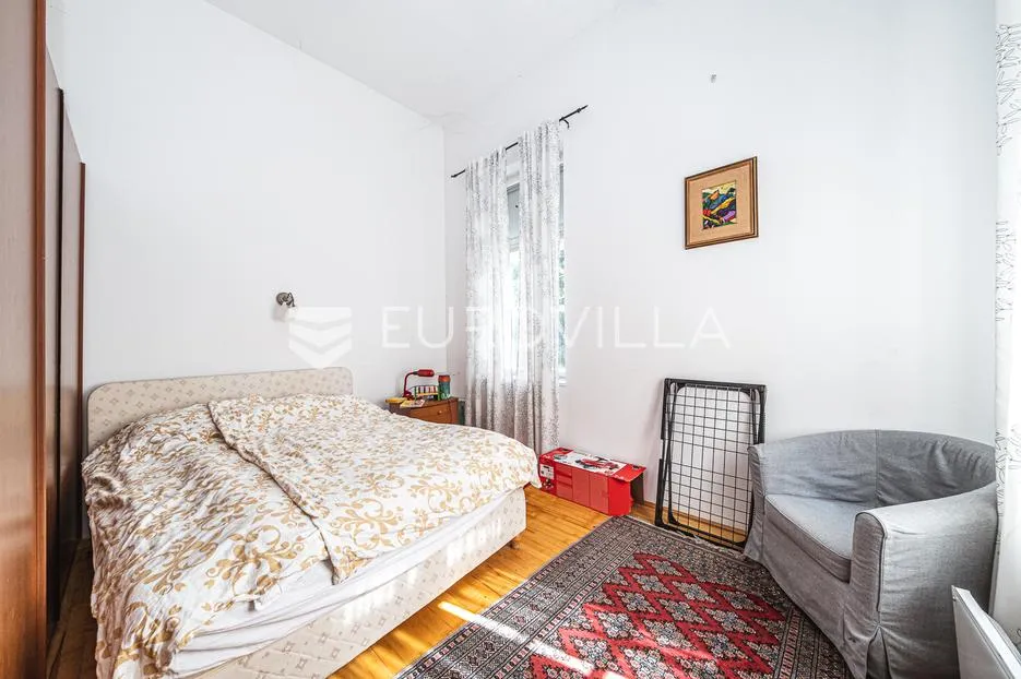 zagreb, centar, deželićeva ulica, prekrasan peterosoban stan 135 m² - slika 11