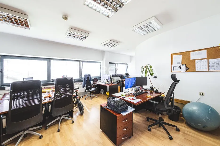 zagreb, borongaj, prostrani uredski prostor za zakup 734 m² s parkingom - slika 28