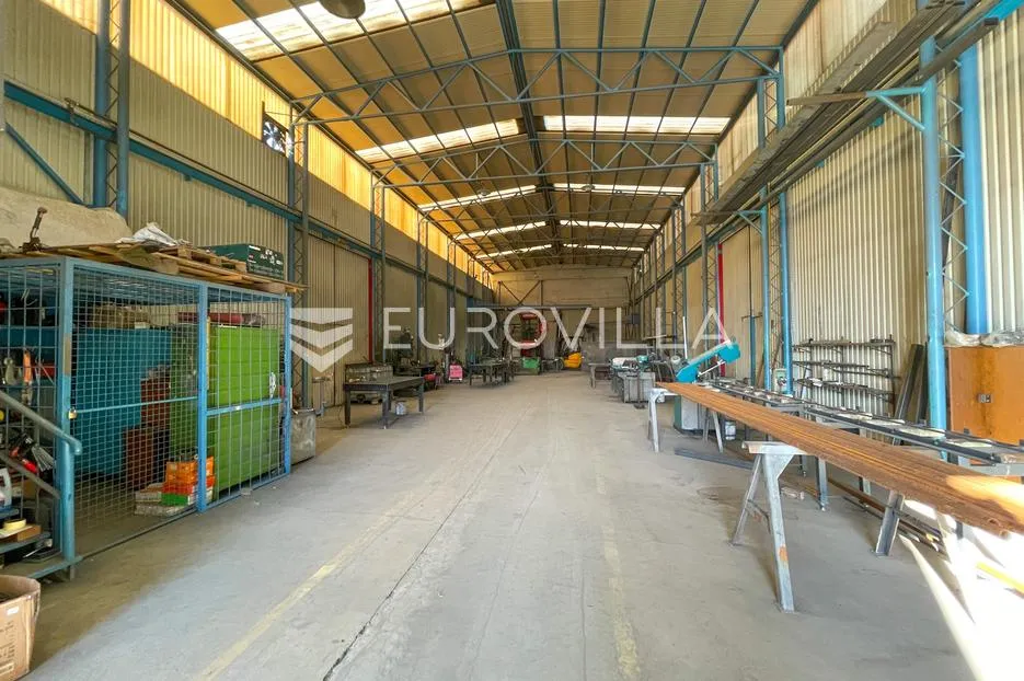 donji miholjac, industrijska zona, najam industrijske hale površine 1.255 m² - slika 4