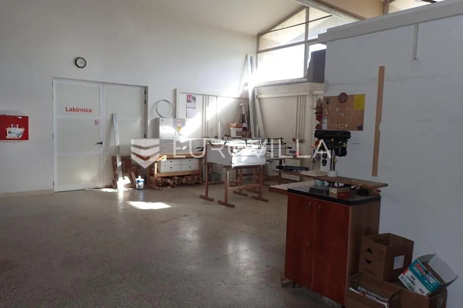 karlovac, turanj, održavana poslovna zgrada nkp 550 m2 - slika 2