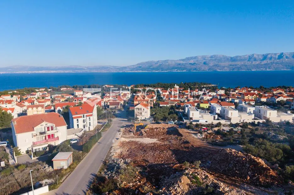 brač, supetar, dvosoban stan na prvom katu s pogledom na more - slika 11