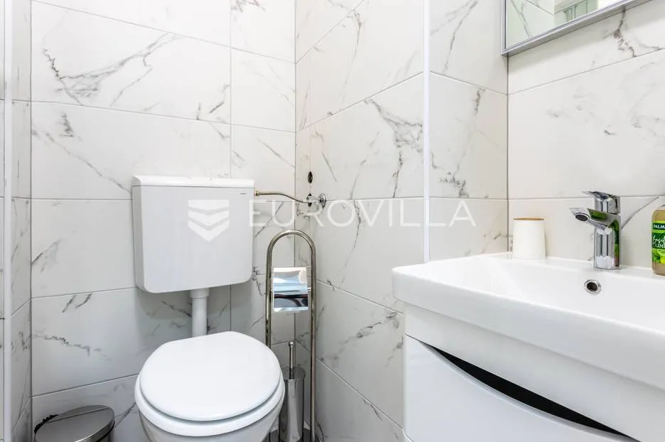 čiovo, okrug donji, apartmanska vila s bazenom - slika 21