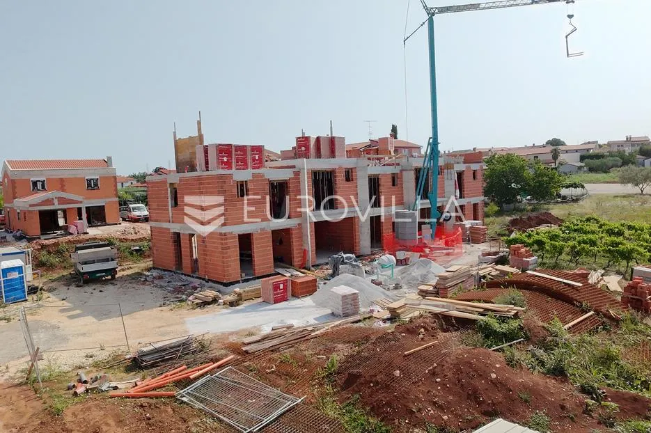 istra, poreč - rustikalna kuća u nizu u blizini centra - slika 4