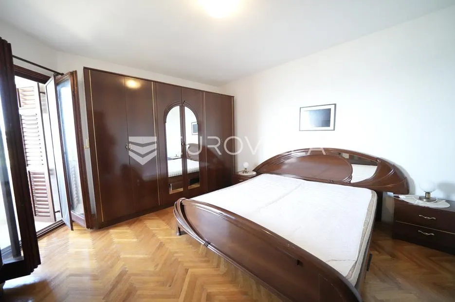 zadar, diklo vila prvi red do mora razvedena na tri etaže 377 m² - slika 15