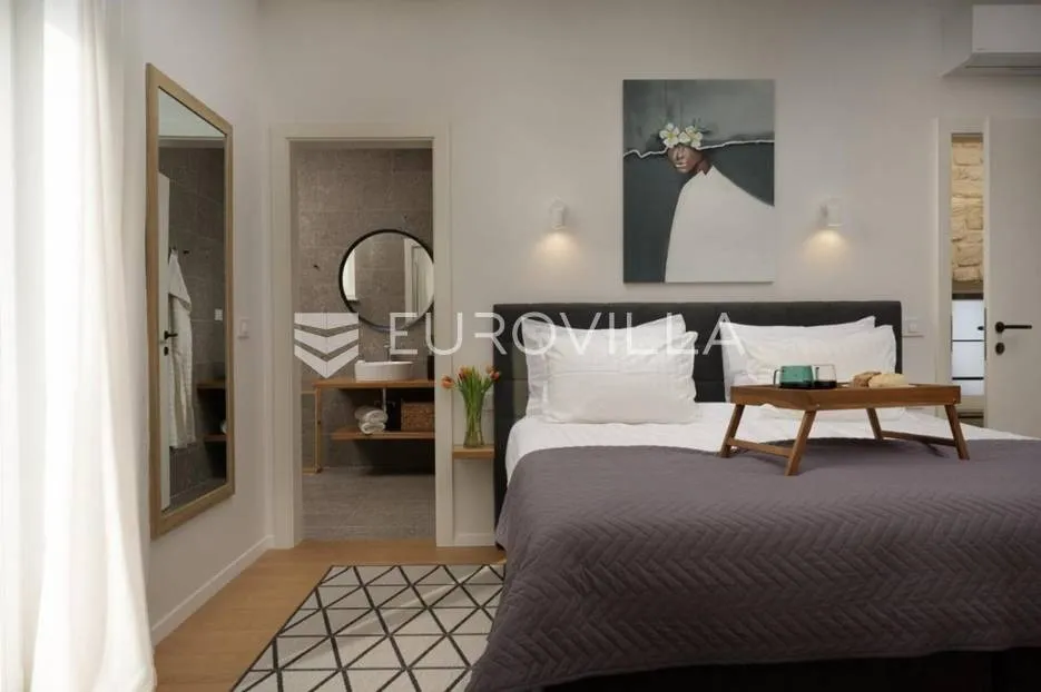 istra, žminj, prekrasna vila od 160 m2, na velikoj okućnici od 1100 m2 - slika 15