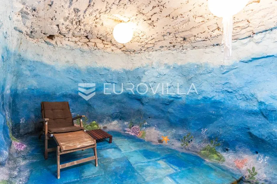 hvar, vrbanj, renovirana kamena kuća - slika 46