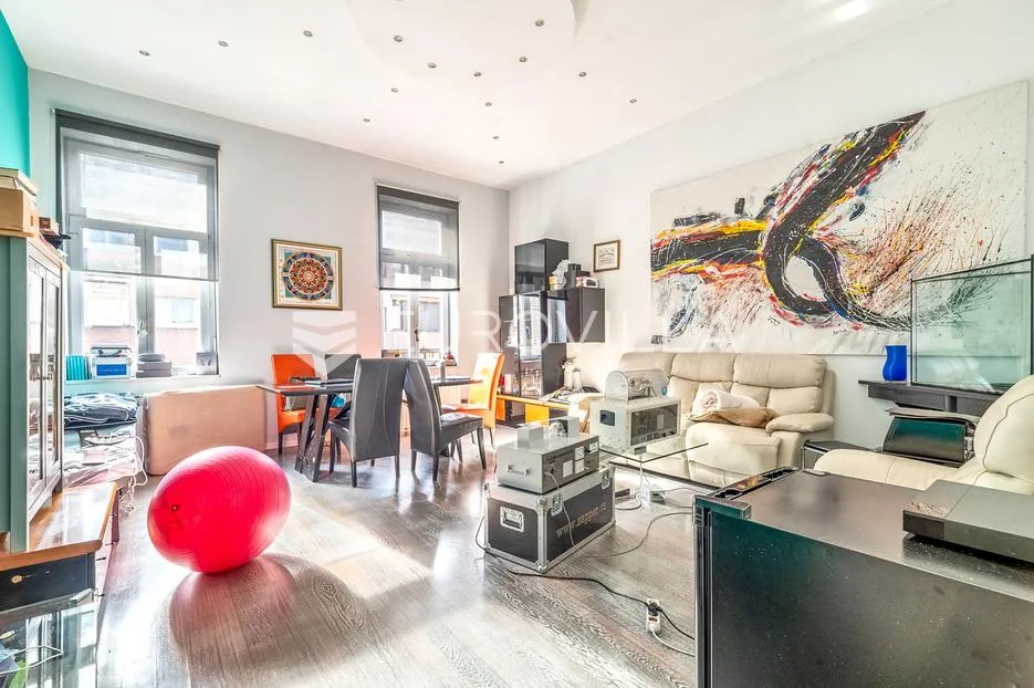 zagreb, centar, vodnikova, trosoban građanski stan 90 m² - slika 2