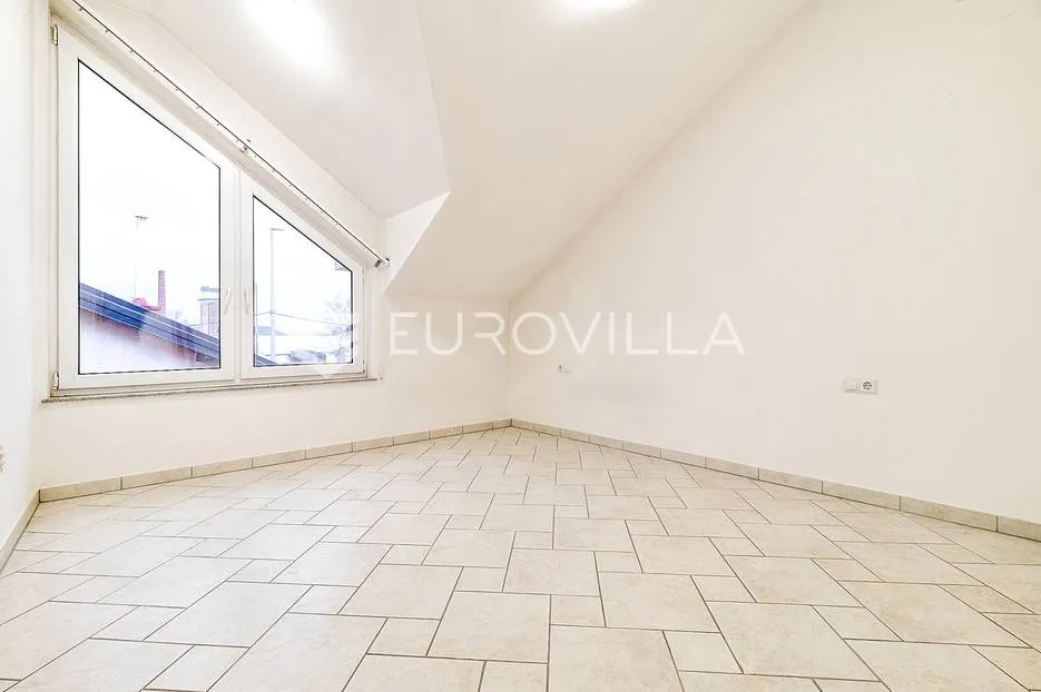 zaprešić, stambeno poslovna kuća 950m2 sa skladišnom halom, vrhunska lokacija - slika 12