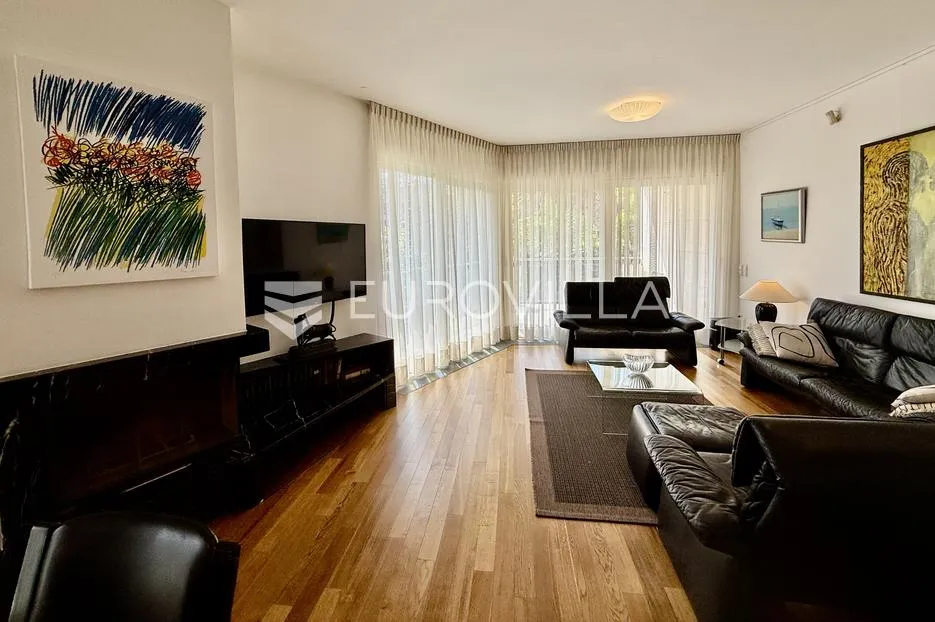 zagreb, srebrnjak četverosoban 140m2 + dva parkirna mjesta u garaži - slika 4