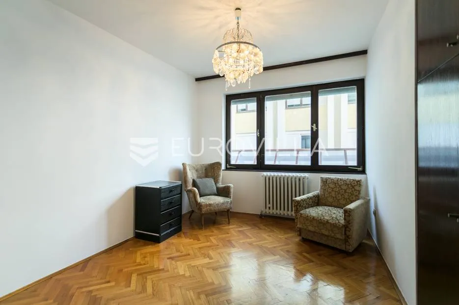 zagreb, pantovčak, hercegovačka, uređen trosoban stan 98 m² - slika 11