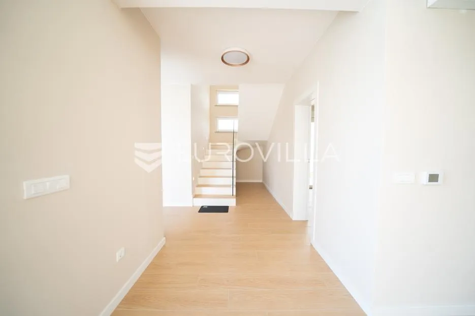 privlaka, sabunike, moderna osunčana vila s predivnim pogledom - slika 10