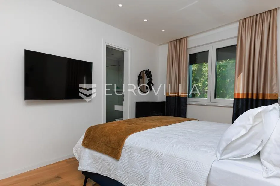 rijeka, kostrena, paveki villa s 2 stana, pomoćnim objektom i bazenom, 279 m² - slika 41