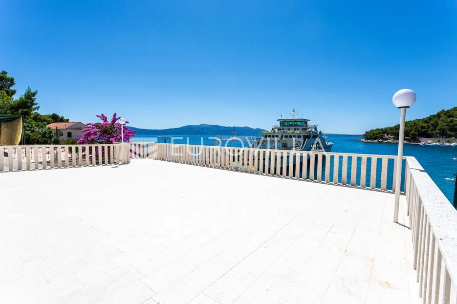 drvenik, makarska rivijera, više apartmanska kuća prvi red do mora - slika 36