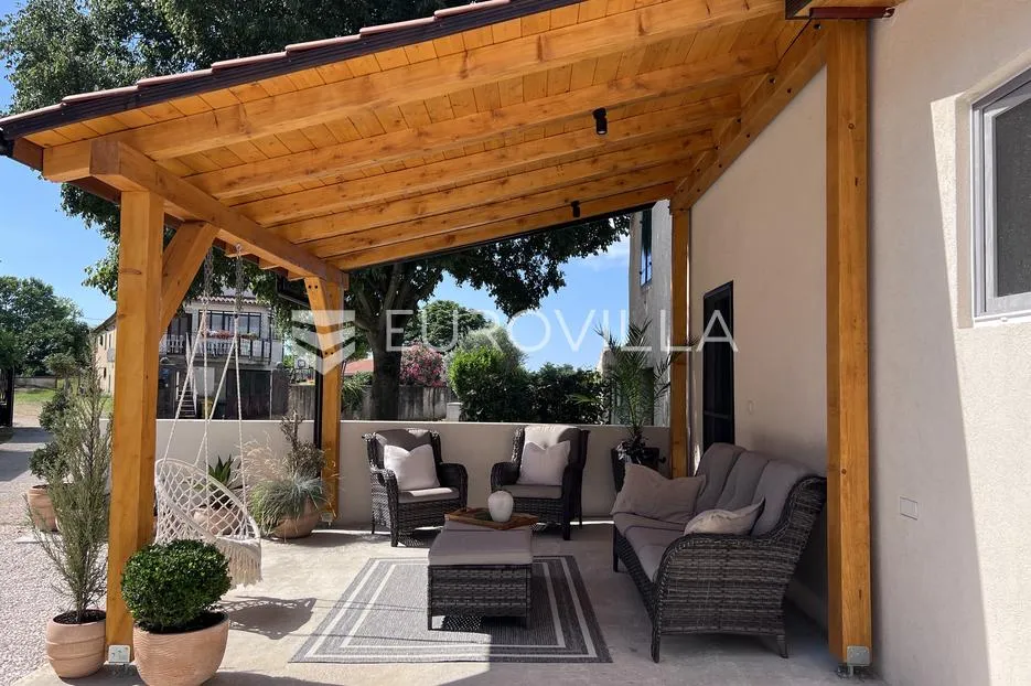 istra, kanfanar, potpuno renovirane dvije kamene kuće, useljive odmah, 130 m² - slika 34