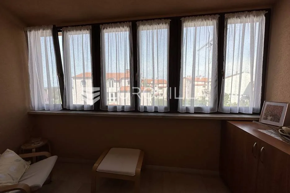 štinjan, prekrasna kuća u nizu s vrtom i pogledom more 300 m² - slika 56