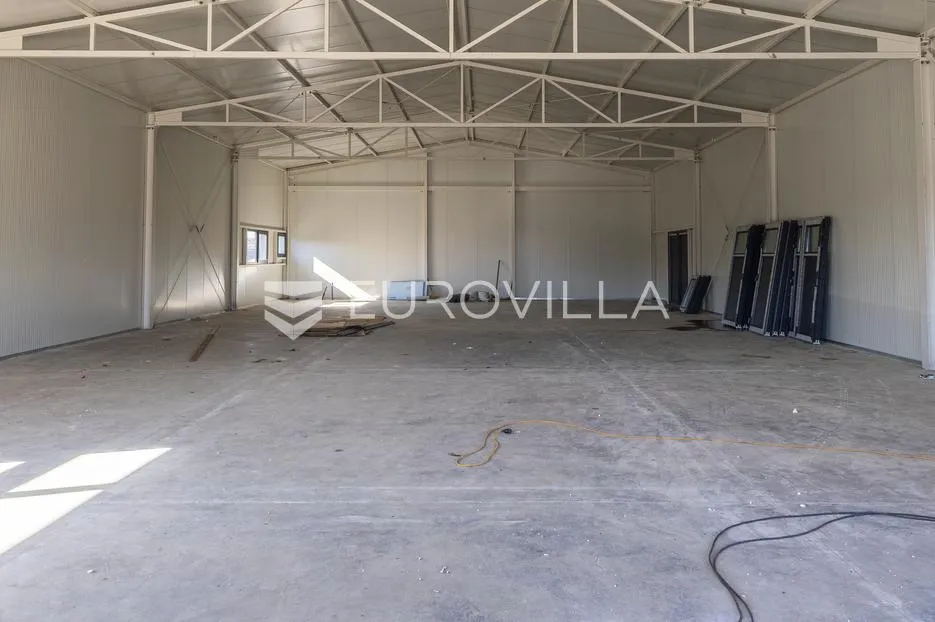 velika kopanica, poslovni prostor 300 m² uz d7 - slika 3