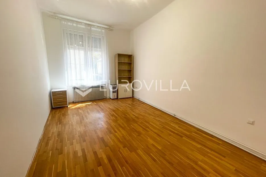 osijek, centar, poslovni prostor za najam u centru grada, s uključenim režijama, površine 61,94 m² - slika 4